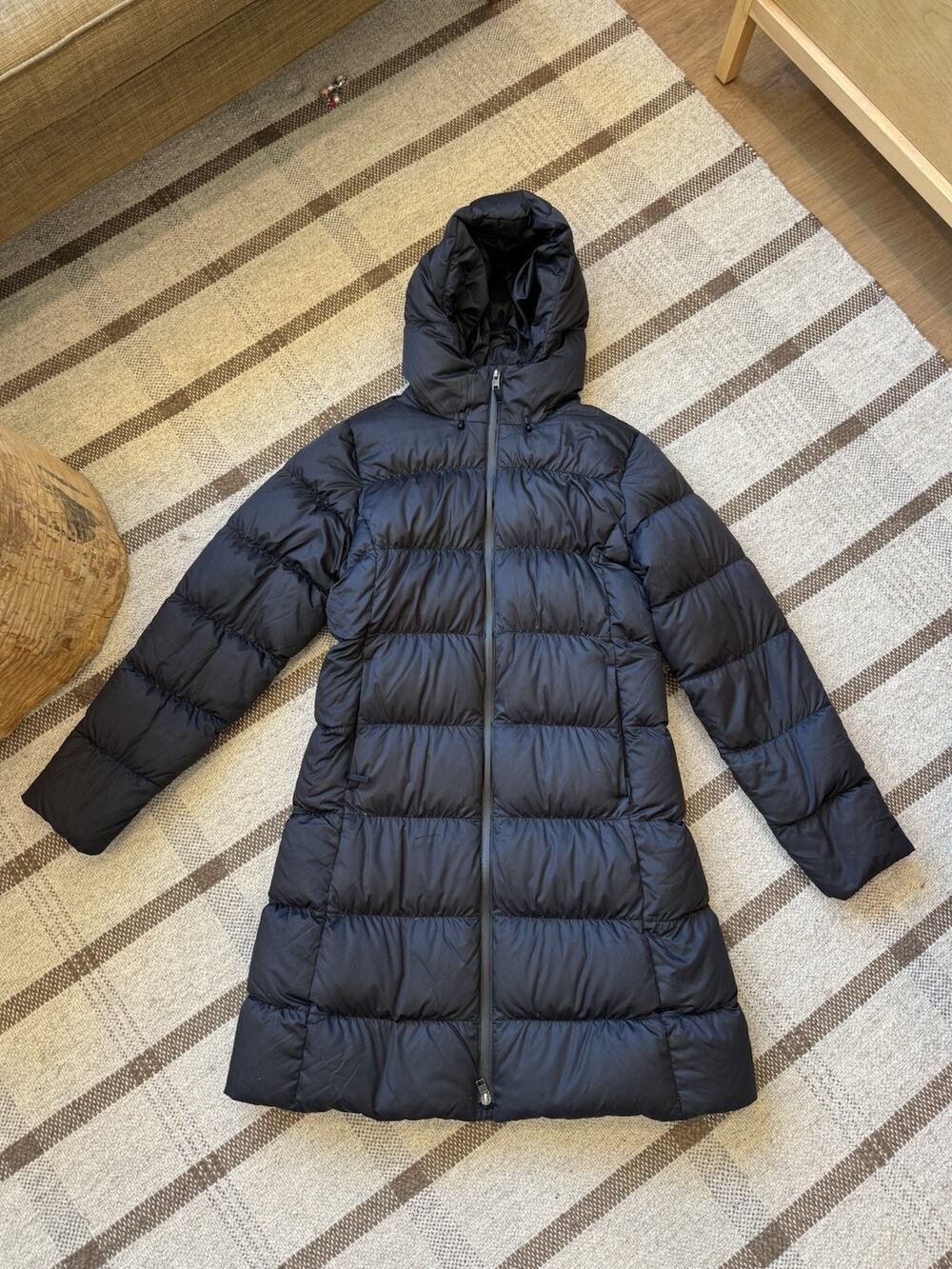 Patagonia Downtown Loft Parka Goose down Black Hood Puffer Jacket Medium 600 Fil